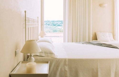Civitanova Marche Bed & Breakfast | Enjoy Oceanfront Comfort at Nontiscordardimè Hotel
