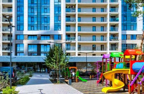 Dniprovs'kyi District Apartment | Book a VIP Apartment in Kyiv with Top-Rated Amenities