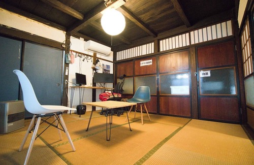 Tokamachi House | Cozy Hearth Inn Minshu: Pet-Friendly Retreat in Niigata