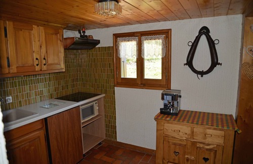 Hauteluce Apartment | Cozy Rental for 4 in Savoyard Chalet with Mont Blanc View