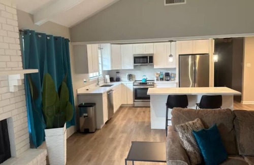 Slidell House | Rental home with Pool table and 6 beds