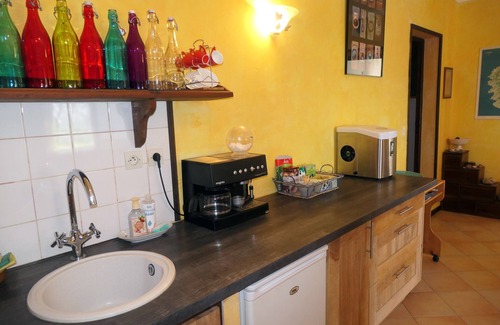 Galeria Apartment | Inviting Oceanfront Rental for 2 to 8 Guests with Terrace