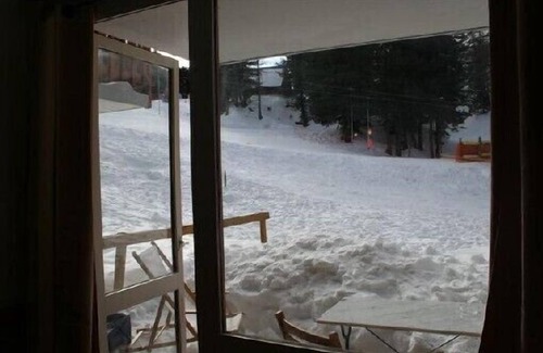 Plagne Villages Apartment | Cozy 2-Room Retreat at La Plagne with Scenic Terrace