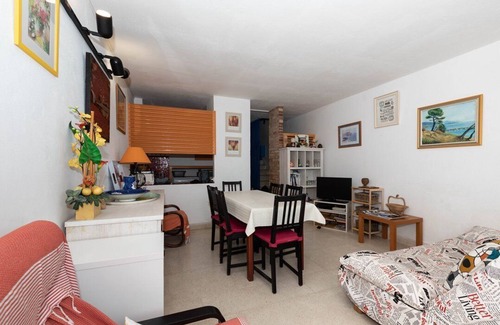 La Faviere Apartment | Seaside 3-Room Apartment with Ocean View and Pet-Friendly Perks