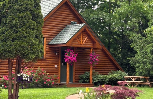 Empire Cabin | All-Season Cabin Rentals with Pool and Ocean Views