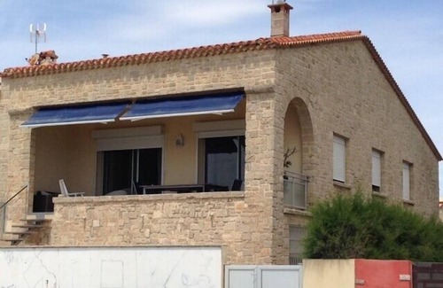Palavas-les-Flots House | Beachfront Oasis: Palavas-Carnon Maison with Ocean View