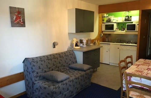 Seez Apartment | Cozy Rental Studio Arcs 1800 with Pool and Pet-Friendly Amenities
