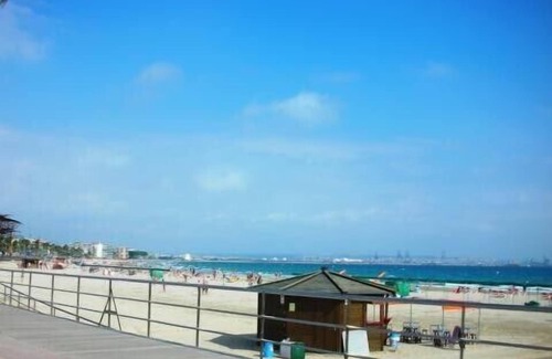 La Pineda Apartment | Cozy Studio in La Pineda: Steps from the Beach & Pet Friendly