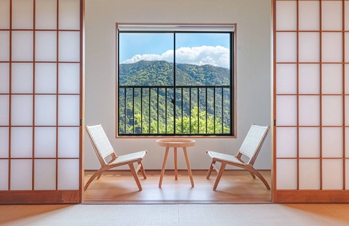 Atami House | Exquisite Villa with Ocean Views and Natural Hot Springs