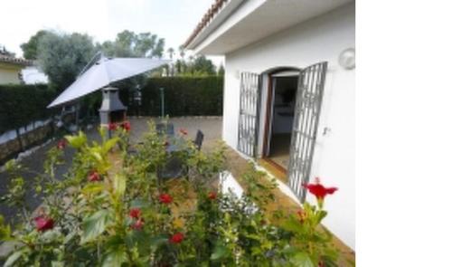 Miami Platja Ski Chalet | Pet-Friendly Stay at Rentalmar Casa Horus - Rated 8.6/10