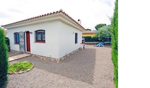 Miami Platja Ski Chalet | Pet-Friendly Stay at Rentalmar Casa Horus - Rated 8.6/10
