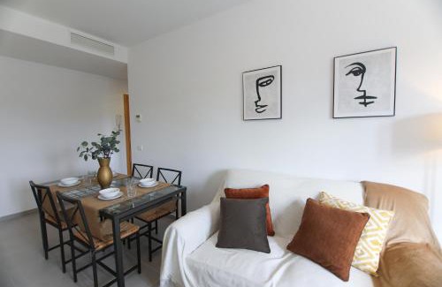 Nervion Apartment | Bright 2-Bedroom Apartment in RentalSevilla, Family Friendly