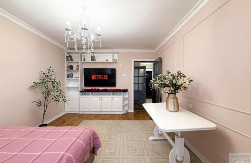Chisinau Apartment | Pet-Friendly RentHouse Apartments Harmony - Rated 8.7/10