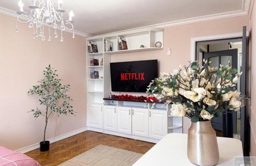Chisinau Apartment | Pet-Friendly RentHouse Apartments Harmony - Rated 8.7/10