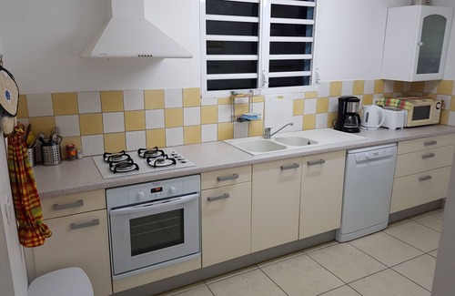 Les Anses-d'Arlets Apartment | Beautiful Tourist Apartment with Ocean View - Guest Rated 9.8