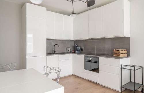 Fabryczna Apartment | Family-Friendly Retreat at RentPlanet - Port Popowice