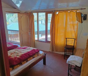 Faizabad Hotel | Discover Renu Paradise: Family-Friendly Stay in Ayodhya