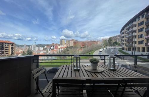 Bilbao Apartment | Family-Friendly Stay at República de Begoña - 4 Stars