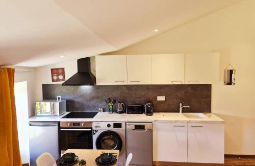 Millau Apartment | Rep - 4A