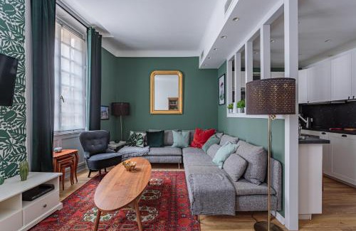 Saint-Jean-de-Luz Apartment | Prime République Stay in Historic Center Near the Beach