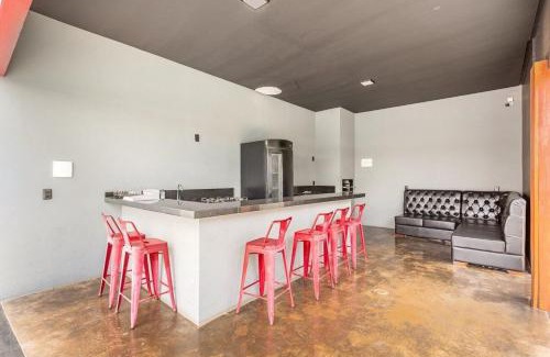 Pirenopolis Ski Chalet | Exclusive Comfort and Privacy with Oceanfront Views