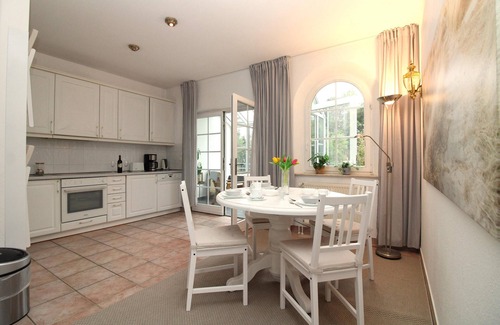 Wischuer Apartment | Res. Wischuer WE 11: modern and friendly 2-room apartment with conservatory