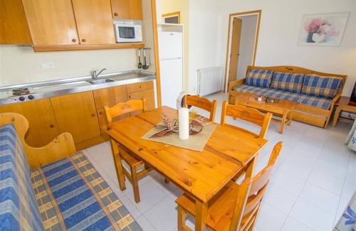 Roses Town Center Resort | Relaxing Retreat at Rescator Resort - One Bedroom Oasis