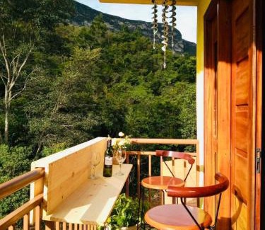 Ibicoara Cabin | Discover Reserva do Bosque: Nature Retreat with Spa & Pets