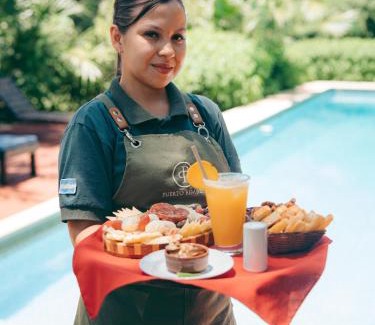 Puerto Libertad Hotel | Experience Nature at Reserva Natural Iguazú - Posada Puerto Bemberg