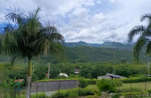 La Mesa House | Reserva tu casa rodeada de naturaleza en Anapoima