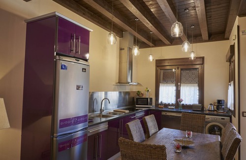Arges House | Relax at El Rosal del Pozo: Family-Friendly Retreat in Toledo