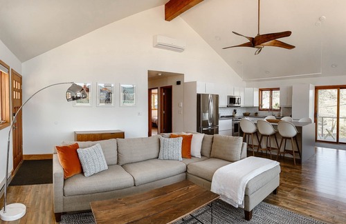 Fort Collins House | Tranquil Reservoir Retreat with Hot Tub & Scenic Views