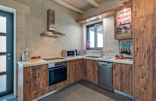 Apokoronas Villa | Resi Villa: Private Pool & Breathtaking Sea Views Await