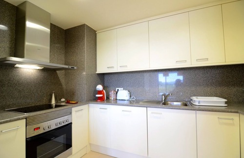 Torroella de Montgri Apartment | Family-Friendly Stay at RESID. GOLF 22 with Pool & Spa