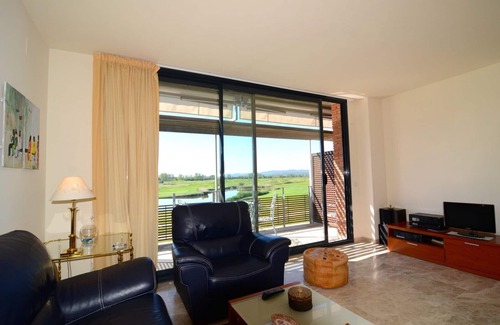 Torroella de Montgri Apartment | Family-Friendly Stay at RESID. GOLF 22 with Pool & Spa