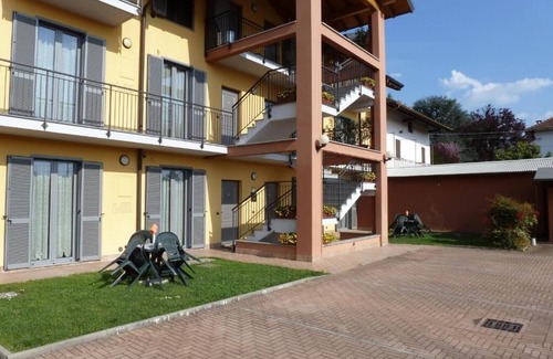 Castelletto Sopra Ticino Apartment | Exceptional Stay at Residence Michelangelo with Spa & Breakfast