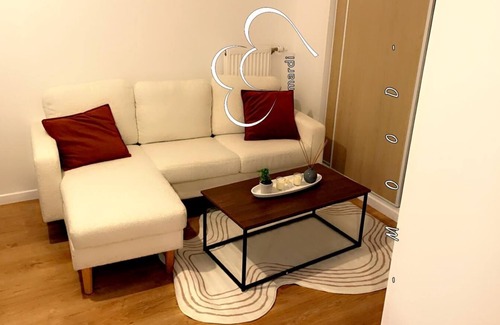 Romainville Apartment | Residance Moderne Et Sercuriser