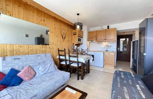 Notre-Dame-de-Bellecombe Apartment | Residence Les Alpages - Studio skis at the feet with an exceptional view