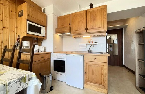 Notre-Dame-de-Bellecombe Apartment | Residence Les Alpages - Studio skis at the feet with an exceptional view