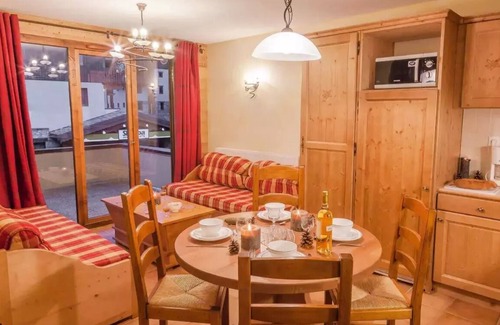 Lanslevillard Apartment | Family-Friendly Residence Les Balcons de Val Cenis Village