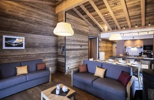 Lanslevillard Apartment | Enjoy a Family Retreat at Residence Les Balcons de Val Cenis