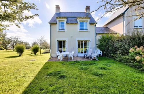 Port-en-Bessin-Huppain Villa | Residence Le Green Beach - maeva Home - 4 room house for 6 people - Prestige