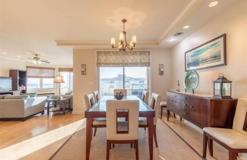 Diamond Beach Apartment | Family-Friendly Residence 412 At The Grand with Pool Access