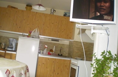 Mont-Dore Apartment | Cozy Residence A. LE CAPUCIN: Family-Friendly Stay Near Courts