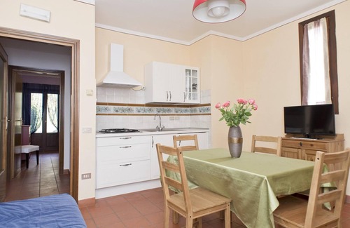 Castagno Apartment | Pet-Friendly Retreat with Spa & Breakfast in Pistoia