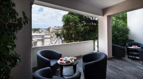 Messina Hotel | Relax at Residence Acqua del Conte with Pool & Restaurant