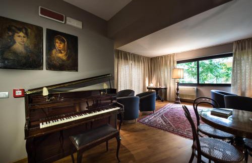 Messina Hotel | Relax at Residence Acqua del Conte with Pool & Restaurant