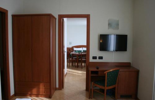 Lovoleto House | Discover Residence Alle Scuole Country House: 4-Star Retreat