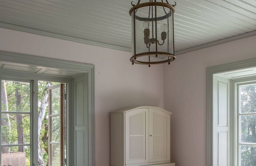Vaxholm Municipality Villa | Lakefront Residence Allsjönsro: Family-Friendly Retreat