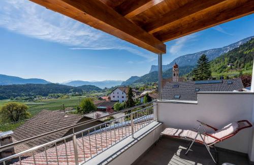 Tesimo Apartment | Discover Residence Alpina: Pet-Friendly with Breakfast Included
